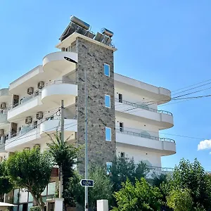 Visi , Ksamil Albanie